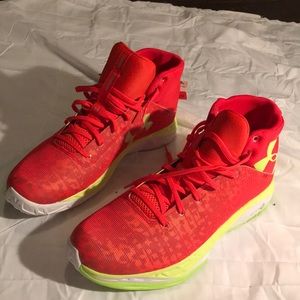 MENS UNDER ARMOUR SNEAKERS